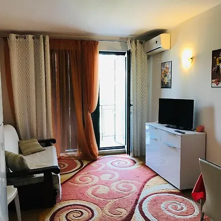 Amber Beach * ساني بيتش