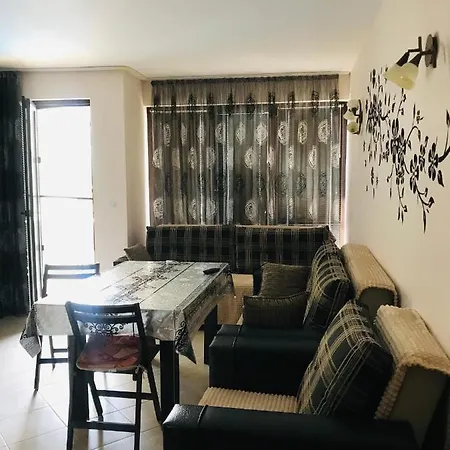 Amber Beach ساني بيتش